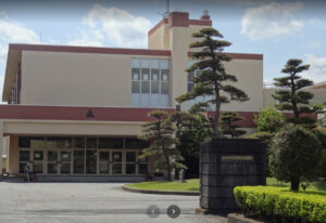 川崎鷹也の出身中学や高校はどこ？結婚した嫁との馴れ初めも調査！